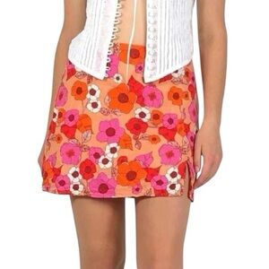 Urban Outfitters Pink, Orange, and White Floral Linen Lined Mini Skirt Medium